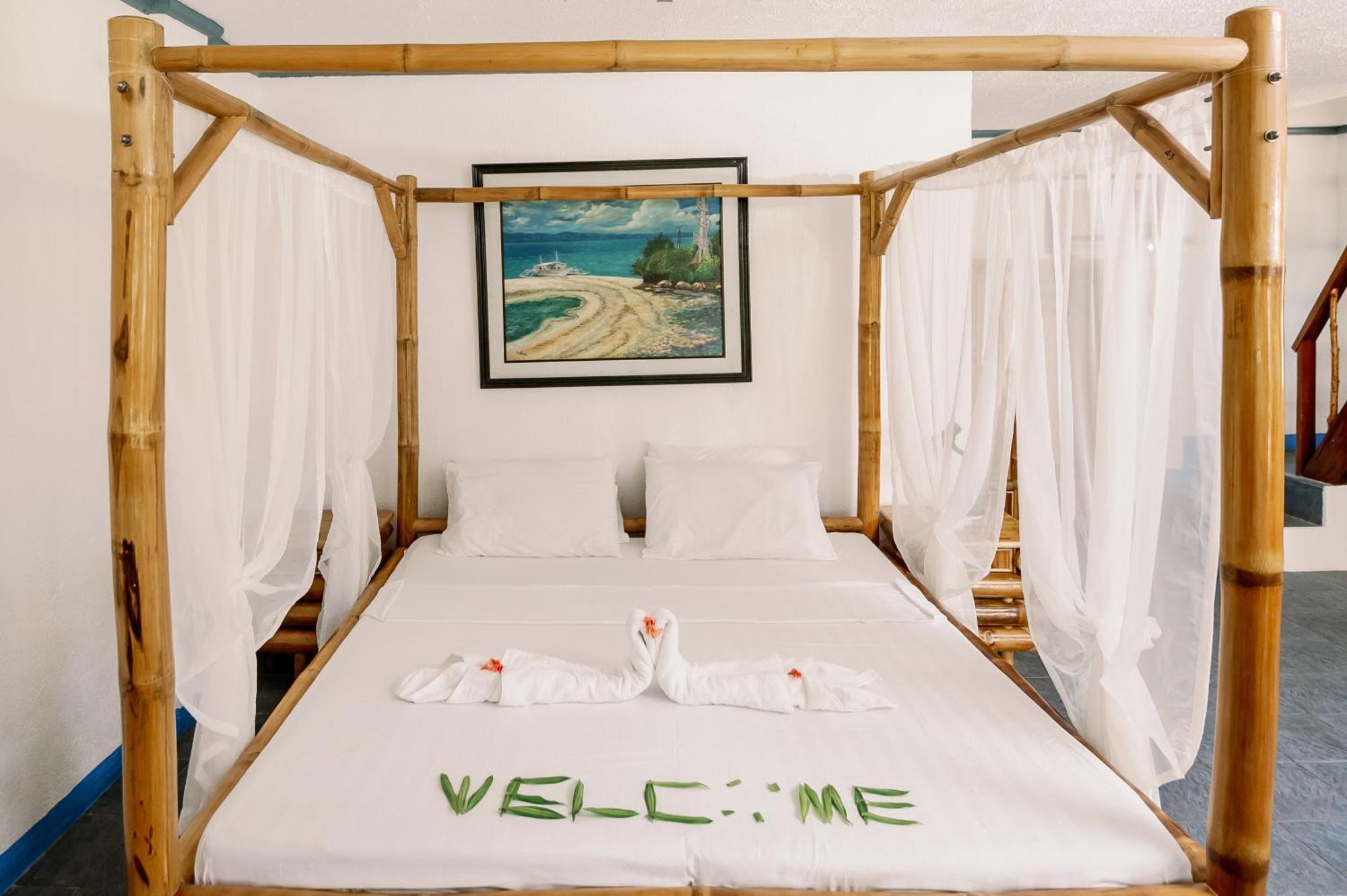 Polaris And Dive Inc Resort